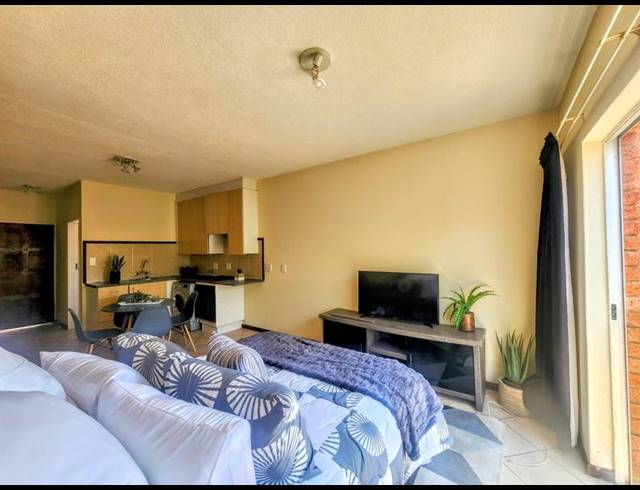 1 BEDROOM APARTMENT FOR SALE IN KARENPARK